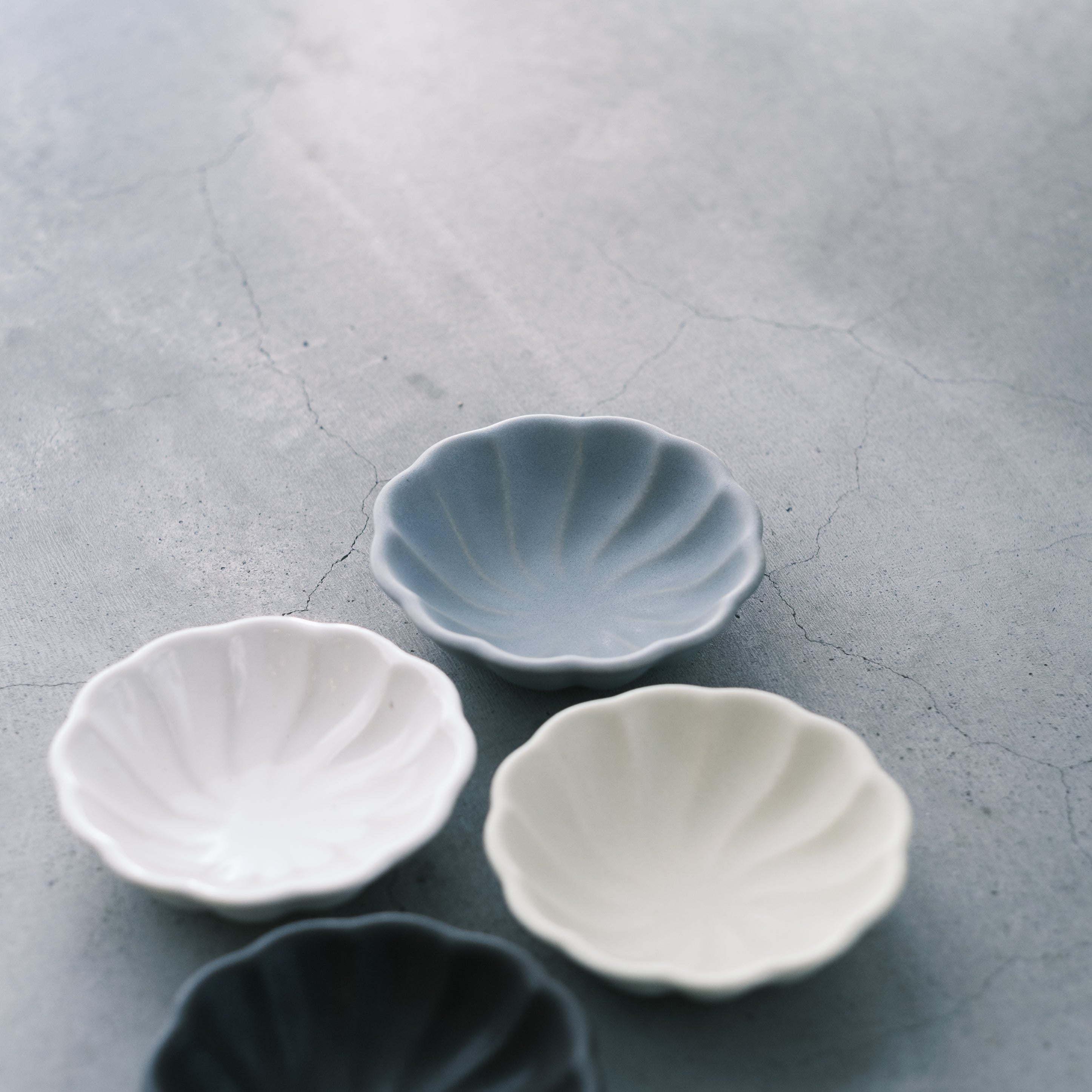 アワビウェア awabi ware｜輪花中深皿