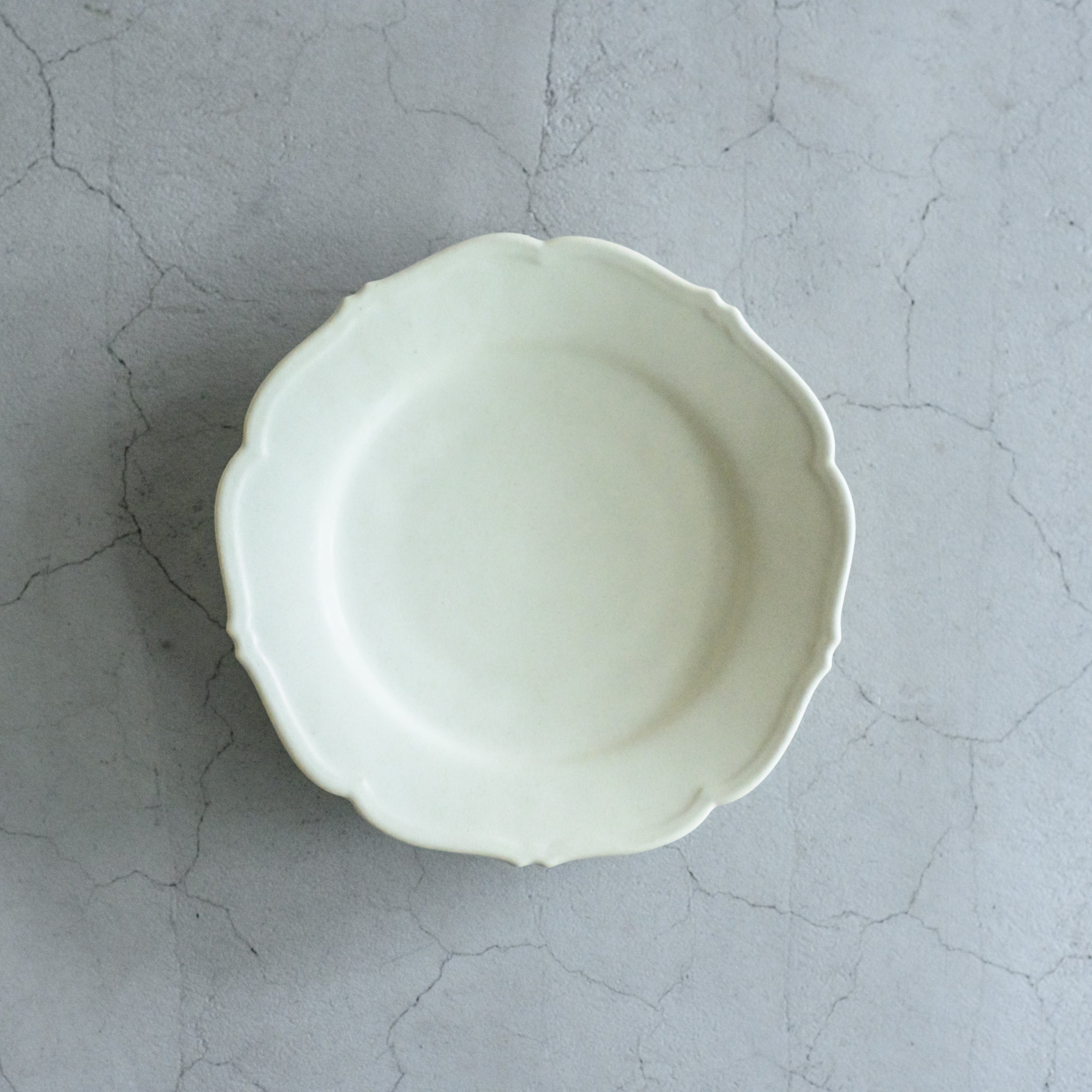 【値下げ】Awabiwareアワビウェア　輪花皿　3枚セット 美品]awabi ware 輪花皿S（3個セット) - メルカリ